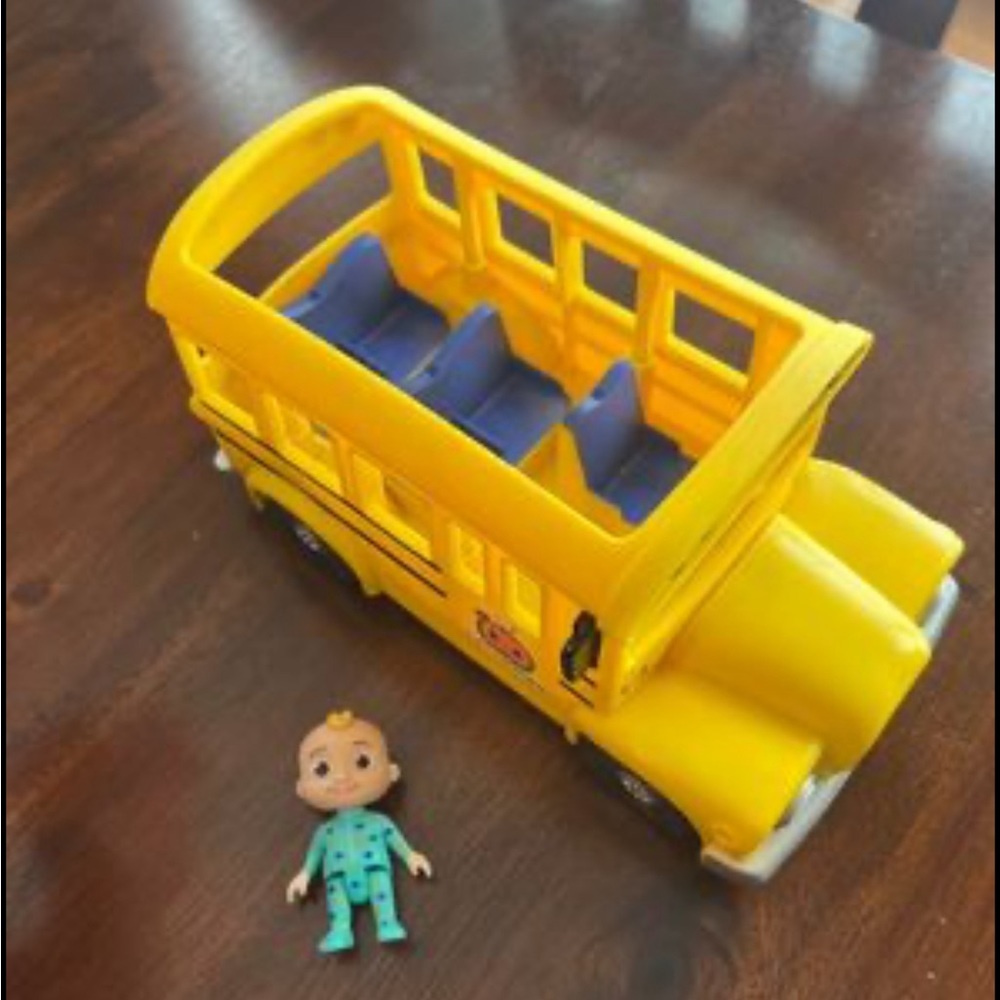 Cocomelon Toy Bus